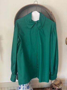 Lady Manhattan Emerald Green Long-Sleeve button down
